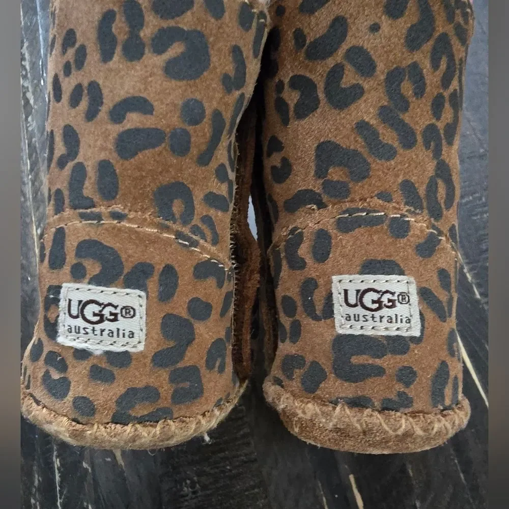 UGG Australia Brown Shearling Lined Booties Size 0/1 Infant Baby Girl